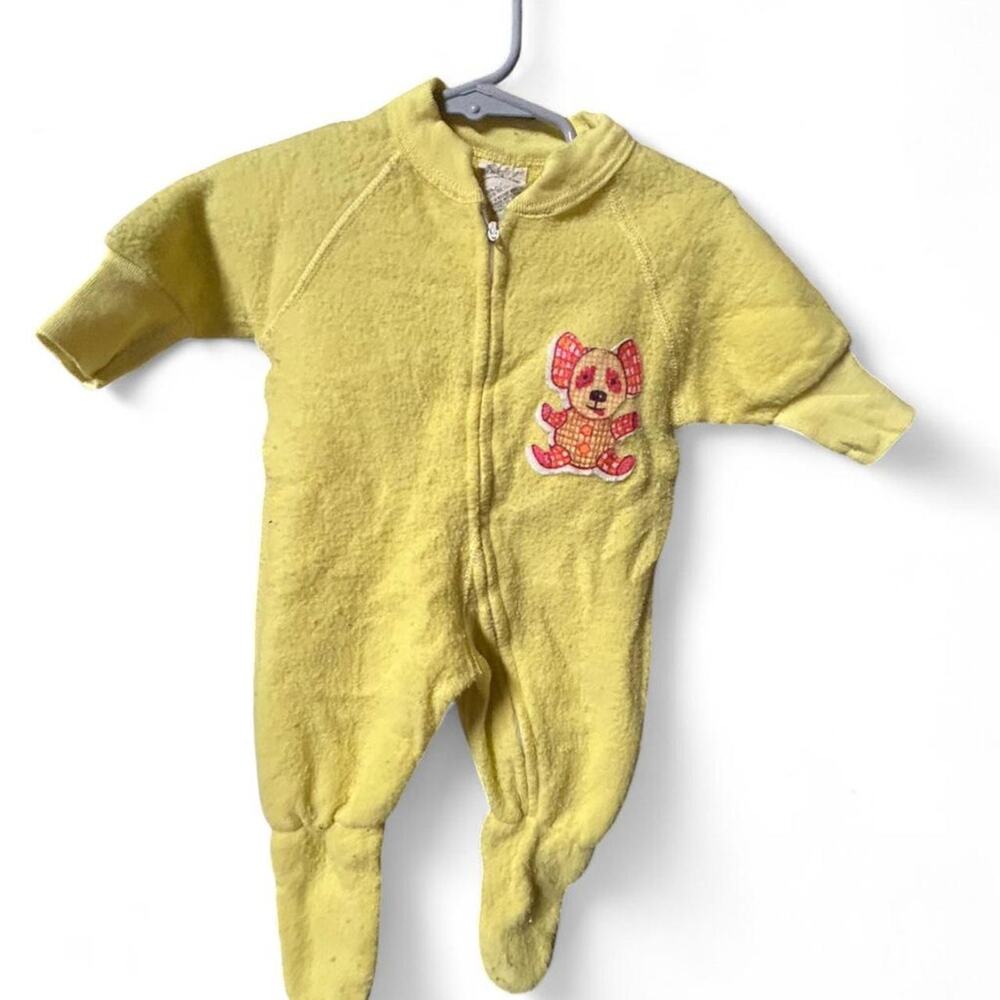 Vintage newborn 70s footie pajamas fleece romper with puppy dog appliqué